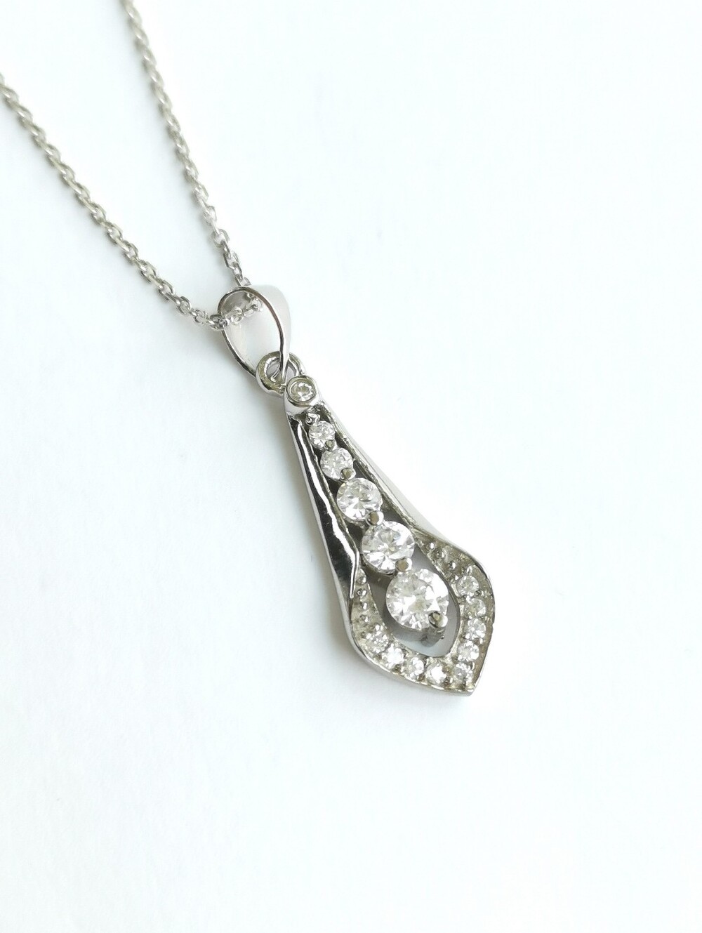 Sterling Silver Calla Lilly CZ Pendant Necklace 🆕